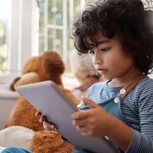 طفلي والشاشة أصدقاء